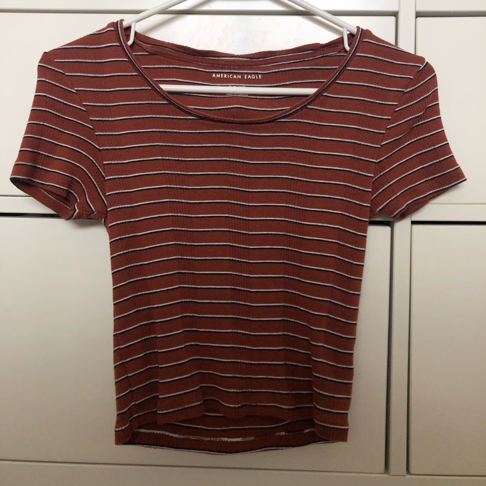 American Eagle crop tee